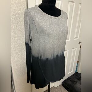 Go Couture Gray and dark blue Ombre Long Sleeve Top